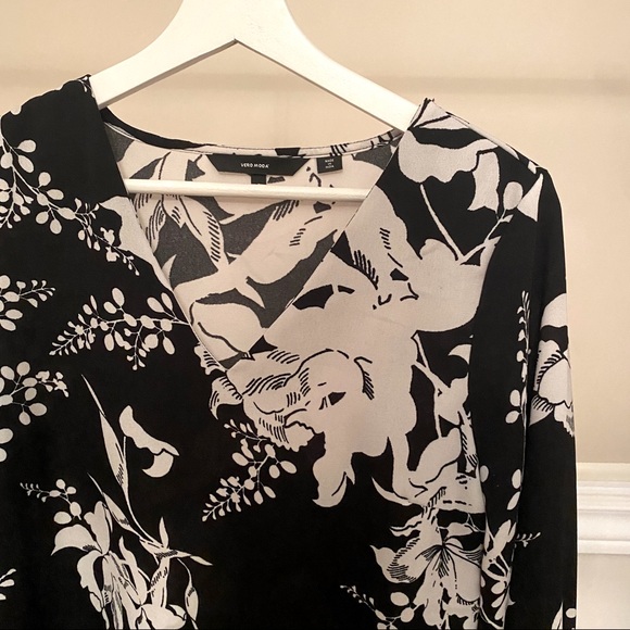 VERO MODA Floral Blouse - Picture 1 of 4